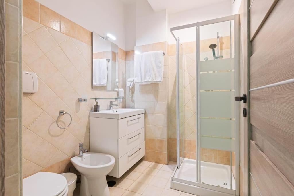 Private Suite In A Guest House With Private Bathroom N3 Rome Exterior photo